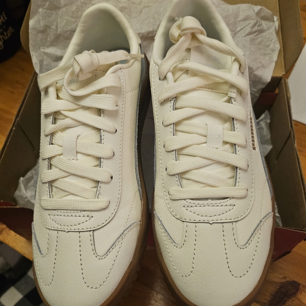 Puma Club 5v5  womens sneakers